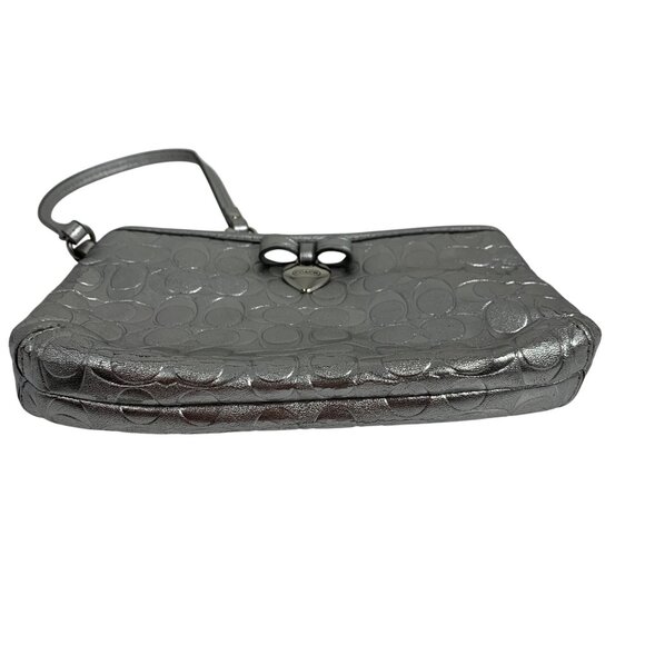 Coach Metallic Silver Corner Zip Wristlet Clutch Wallet Signature Leather Heart - Picture 3 of 11